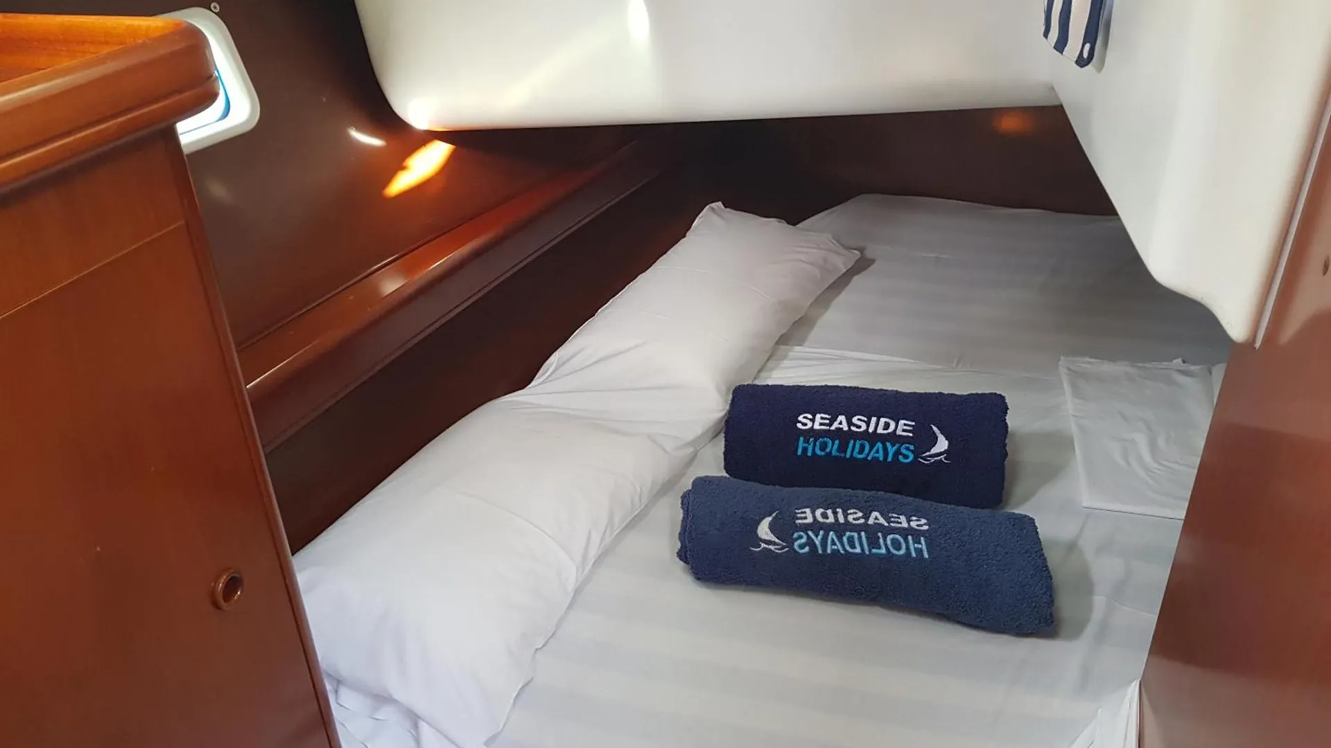 Hotel na wodzie Hotel Centro Ibiza Catamaranes Y Velero Hiszpania